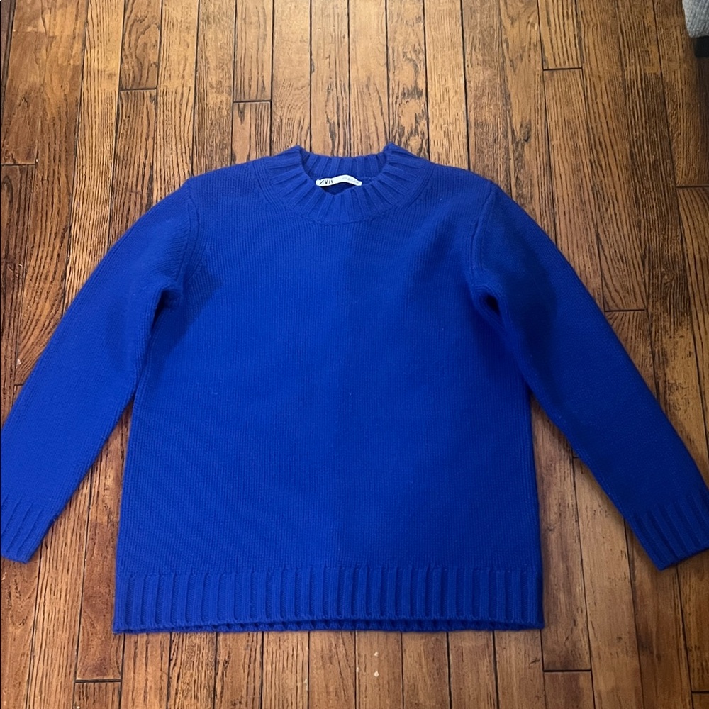 Zara Women's Electric Blue Crewneck Sweater